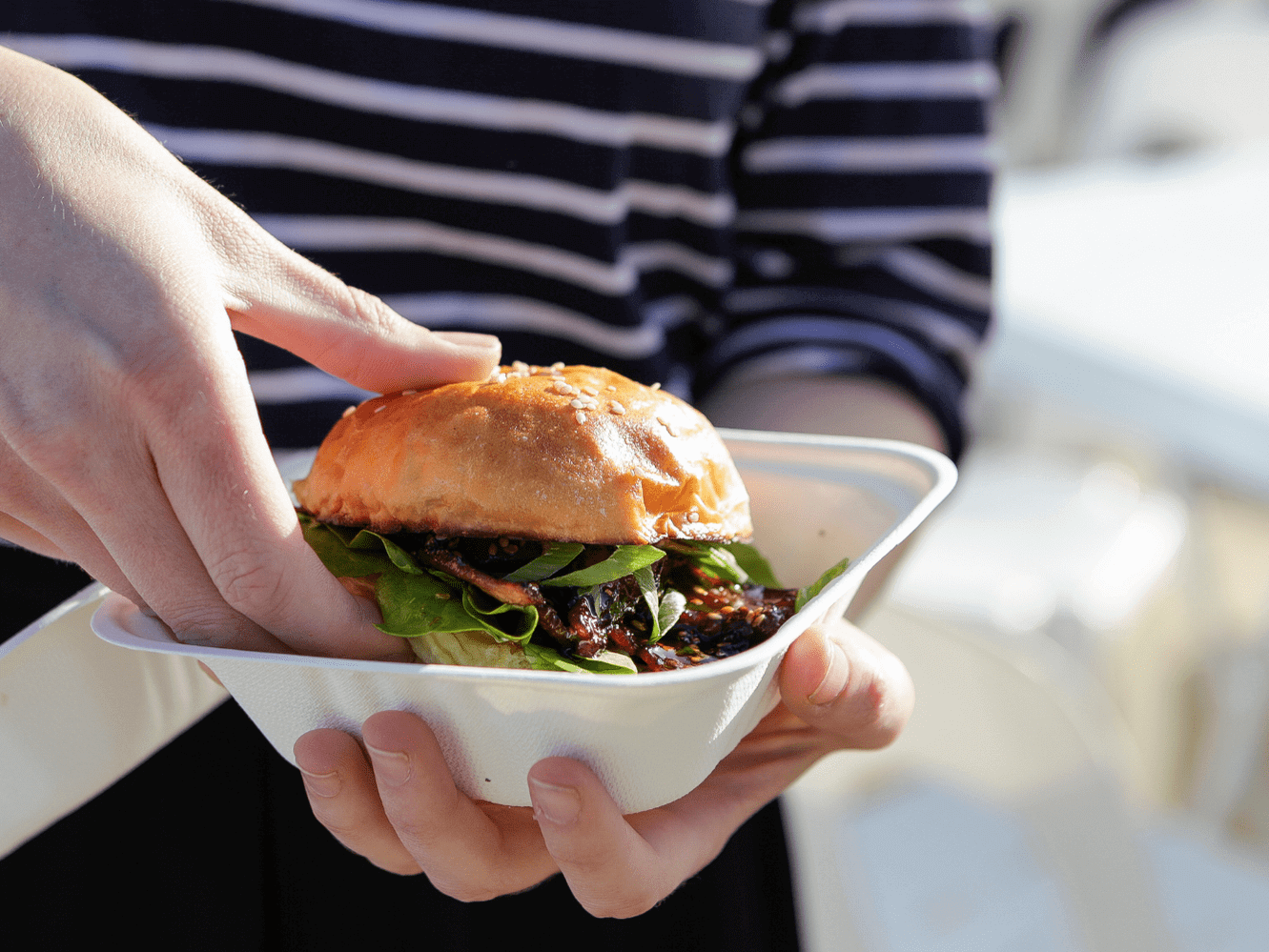 Contenitori hamburger da asporto: la soluzione ecologica e di design