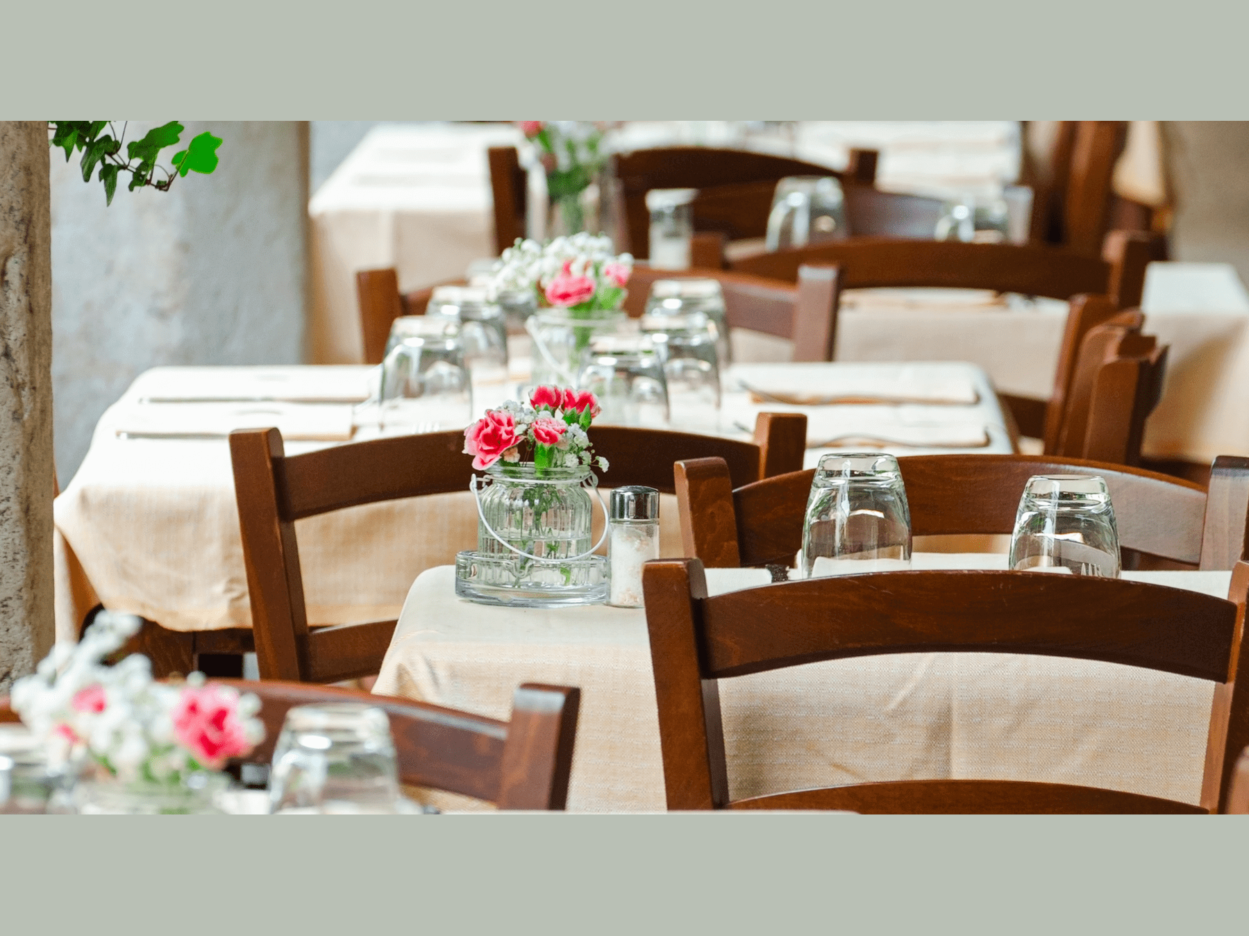 Personalizza l'Esperienza del Cliente: L'Importanza della Tovaglietta Carta Personalizzata nei Ristoranti