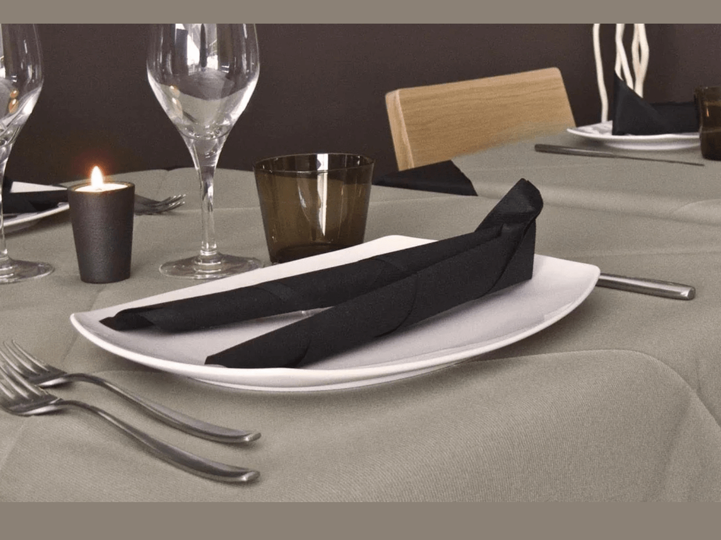 Tovaglie TNT 120x120: La Guida Definitiva per Hotel e Ristoranti di Classe