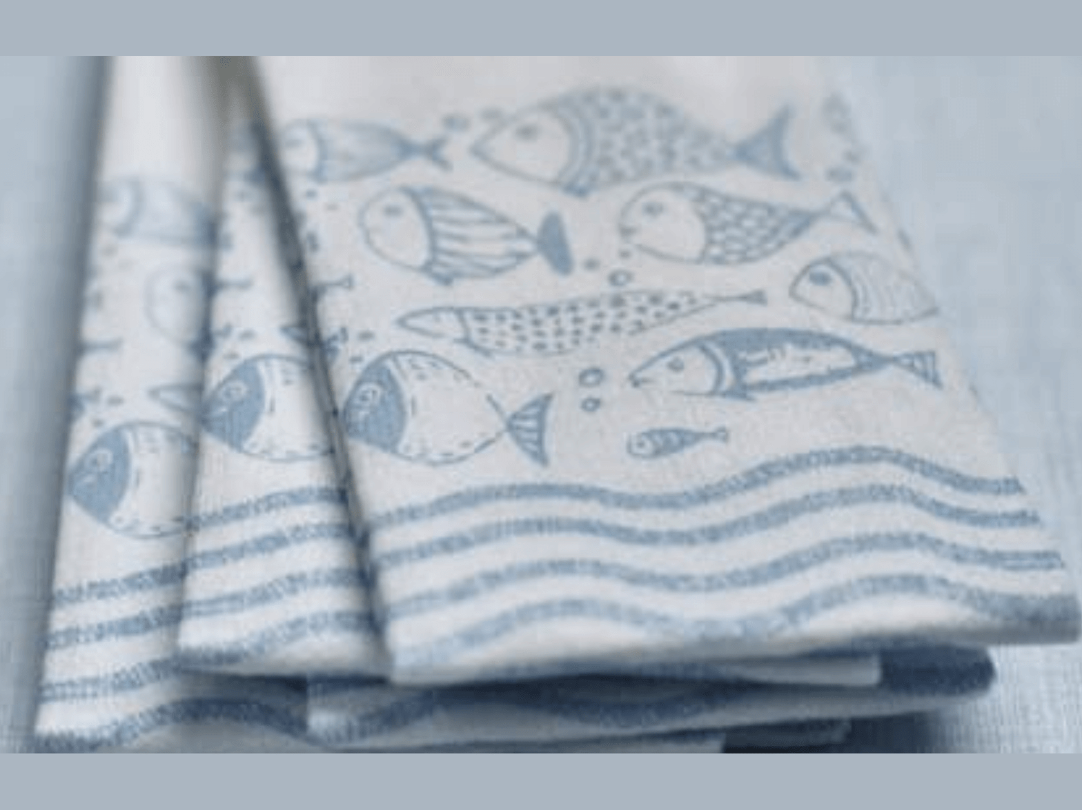 Perché Scegliere una Tasca Portaposate per il Tuo Locale: Eleganza e Igiene in Tavola