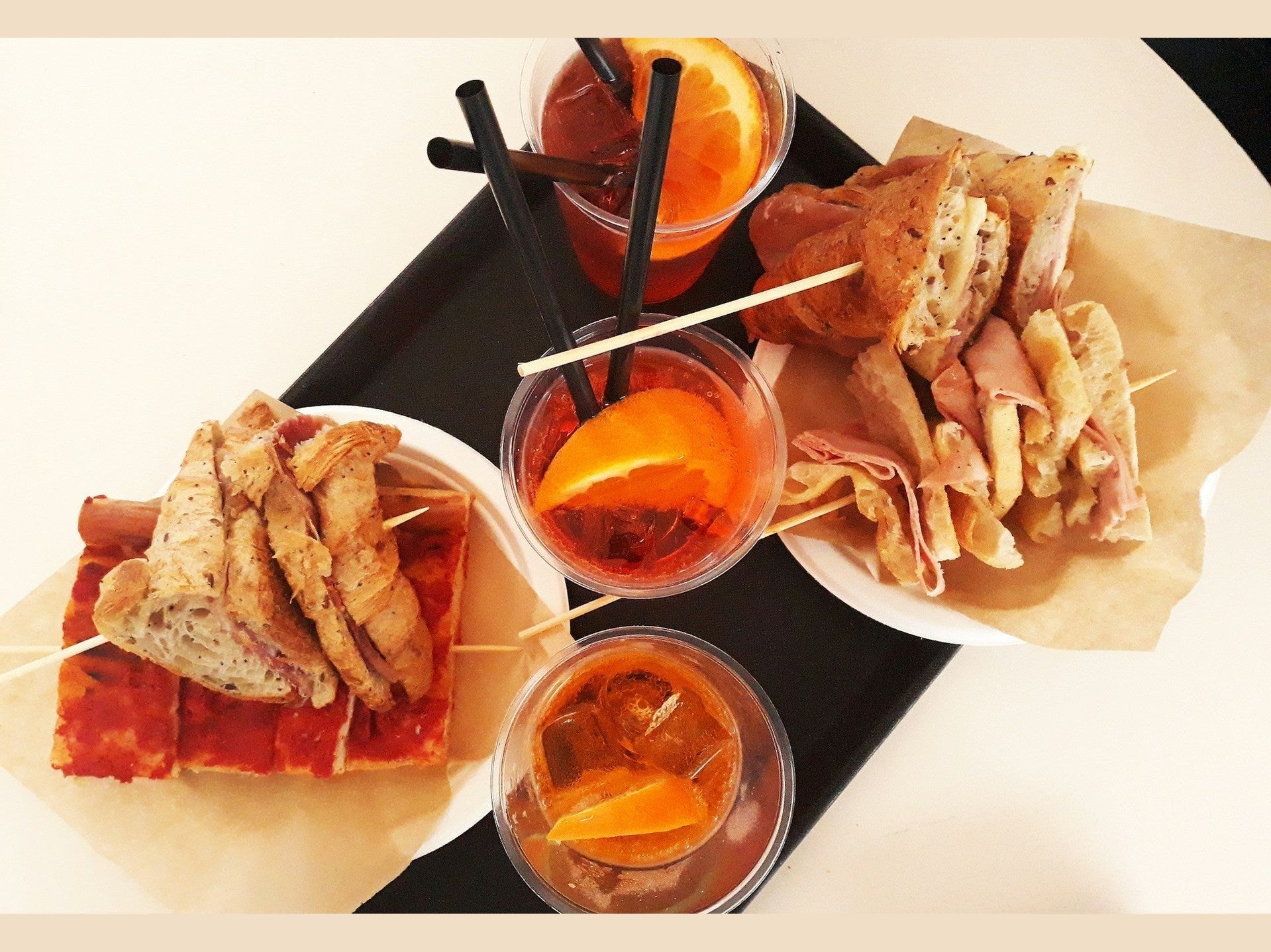 HAPPY HOUR E APERITIVO: è l’ora di spingere con le promo