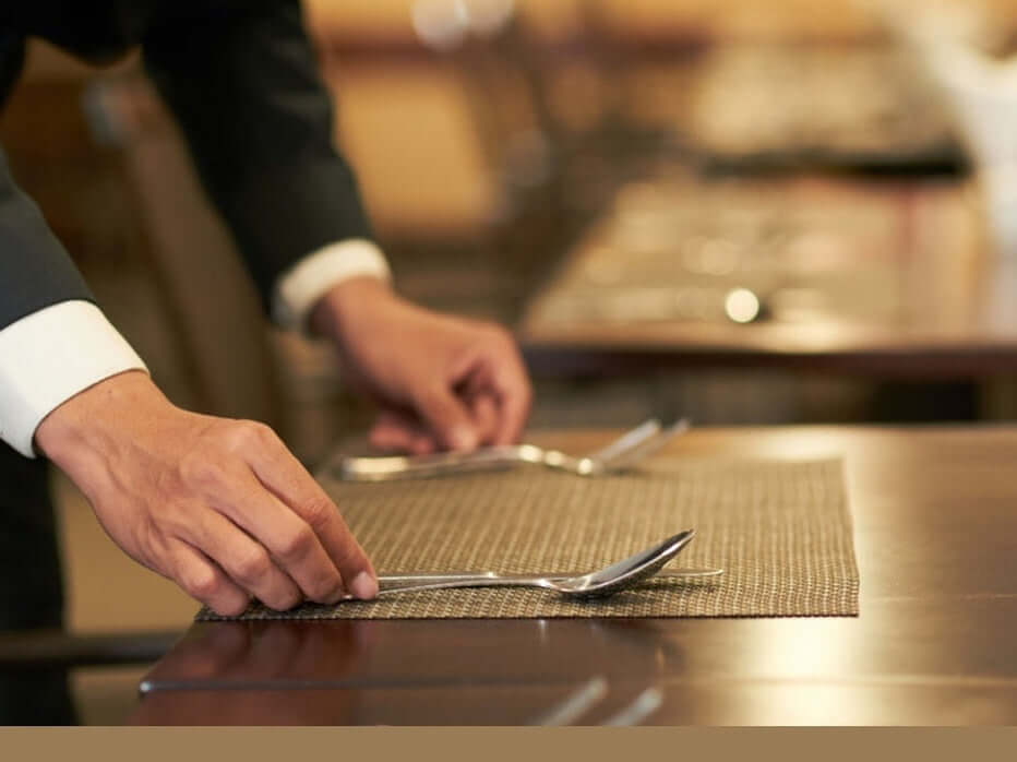 Galateo al ristorante: 6 consigli di stile per stupire i clienti a tavola