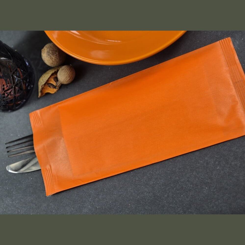 Busta portaposate Fondo Pieno Arancione con tovagliolo Airwave – 1000 pz.