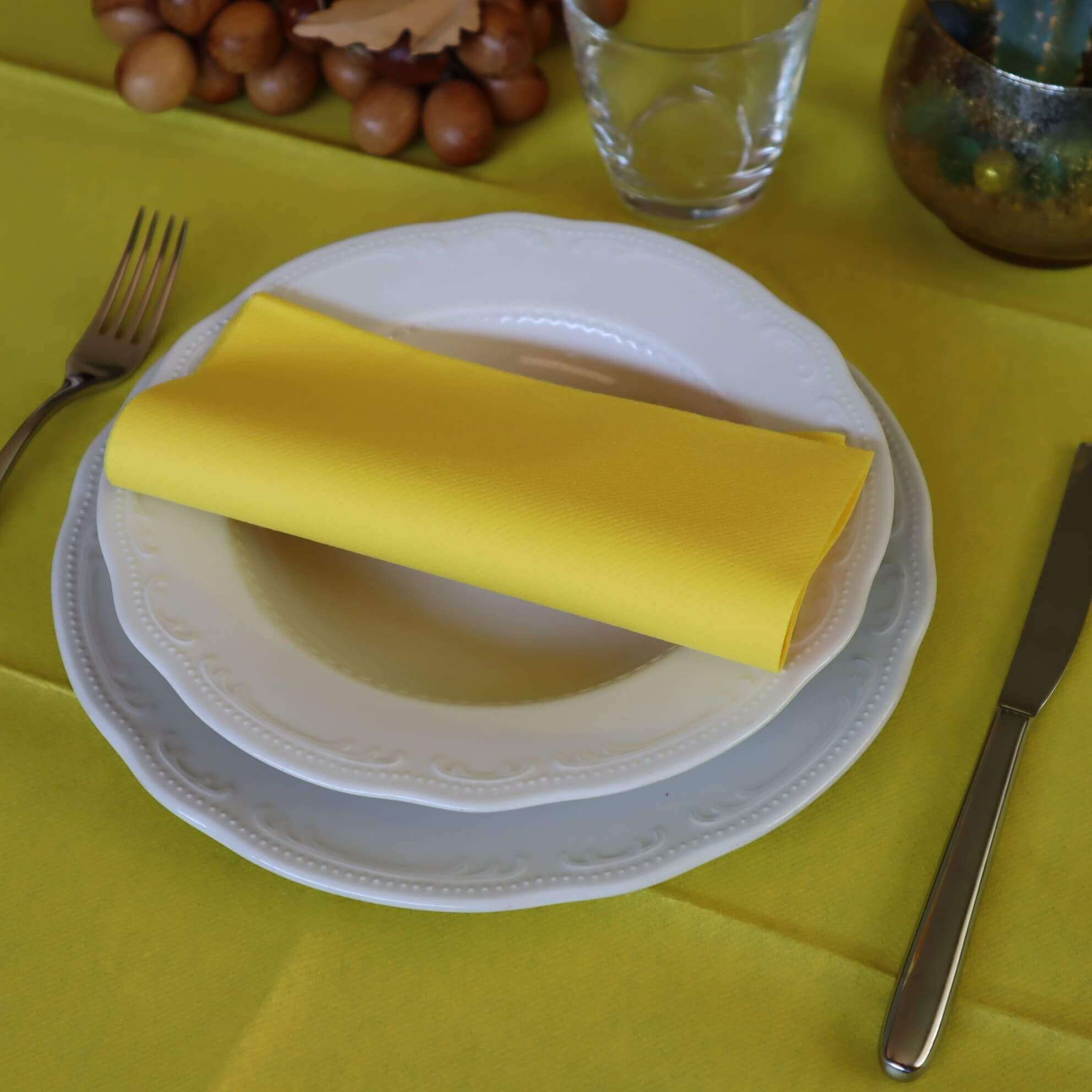 Tovaglia Tnt Giallo Superior cm. 120X120 - 120 pz.