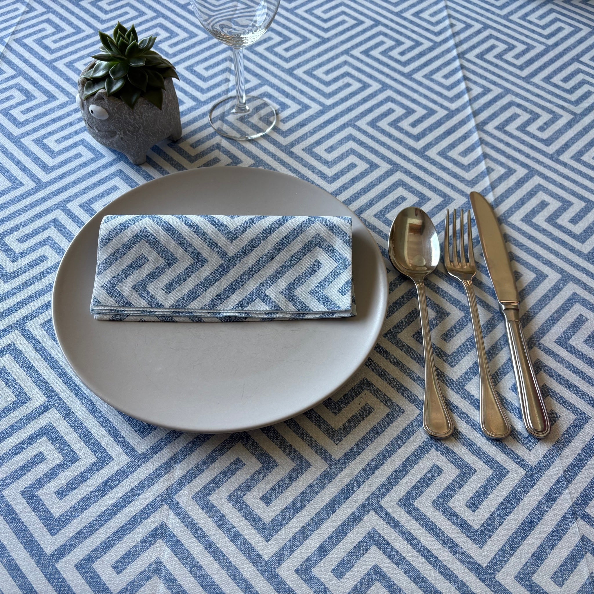 Tovagliolo Tnt Dedalo Blu Ecosuperior cm. 40x40 – 800 pz.