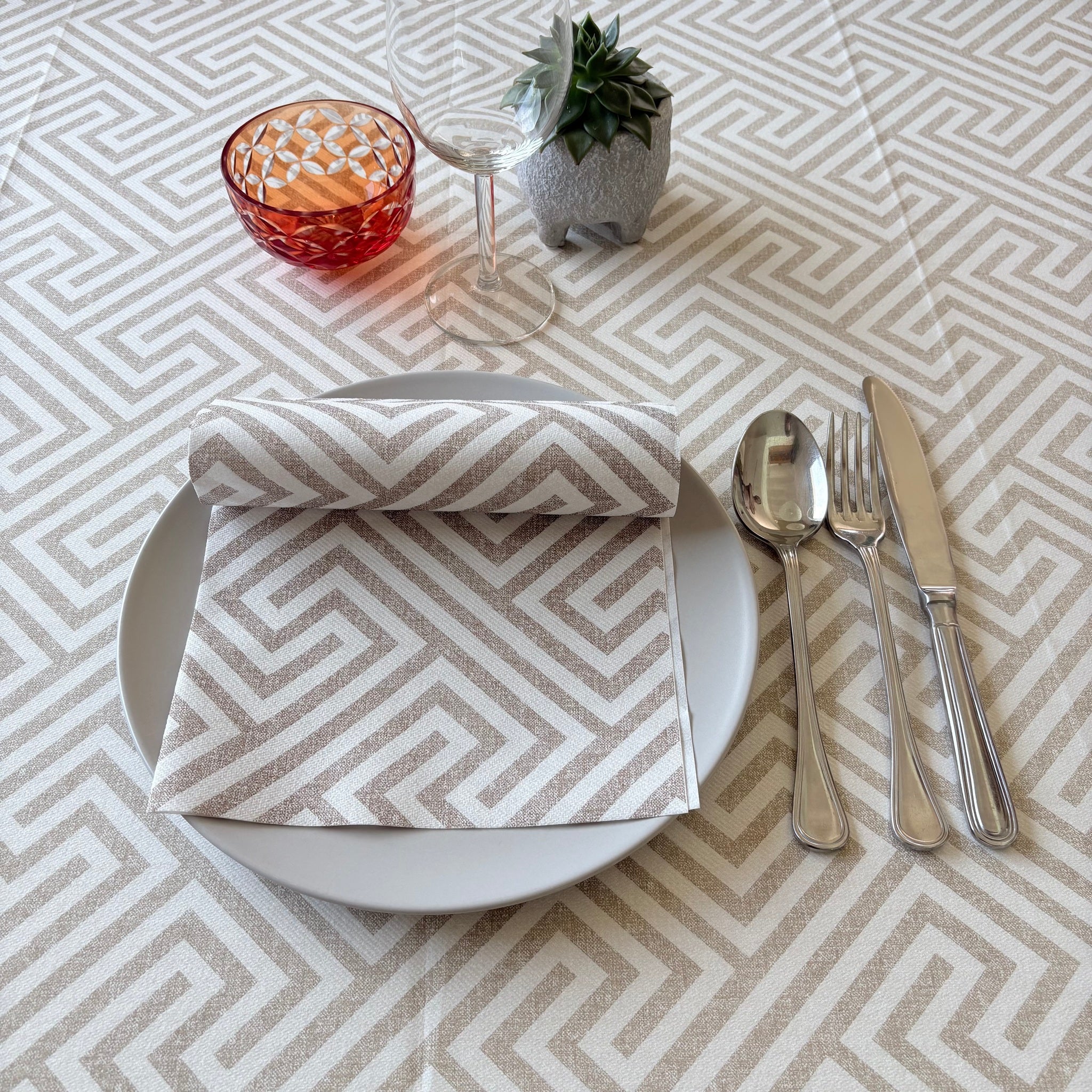 Tovagliolo Tnt Dedalo Sabbia Ecosuperior cm. 40x40 – 800 pz.