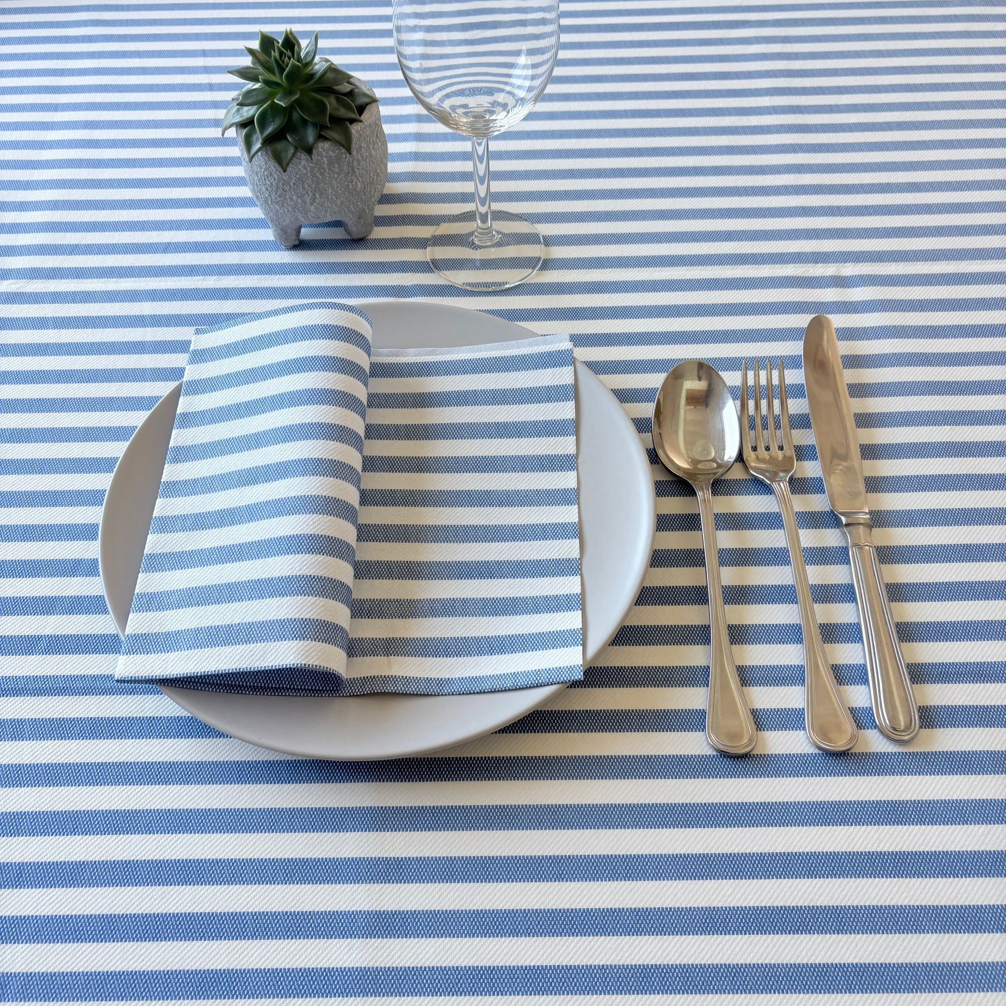 Tovagliolo Tnt Tratto Blu Ecosuperior cm. 40x40 – 800 pz.