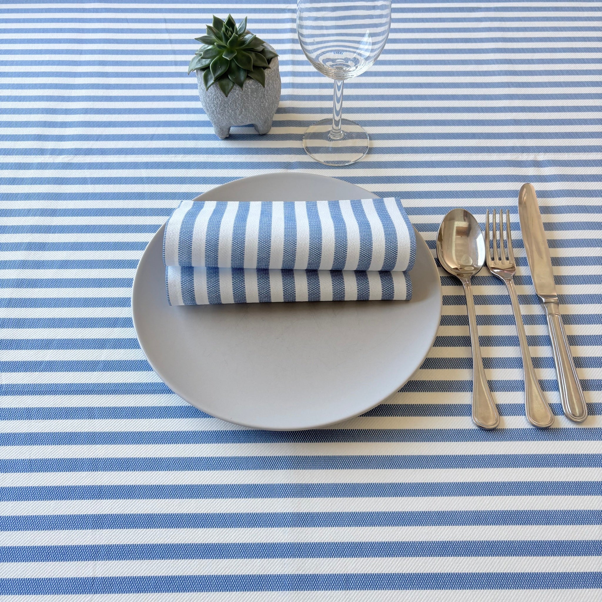 Tovagliolo Tnt Tratto Blu Ecosuperior cm. 40x40 – 800 pz.