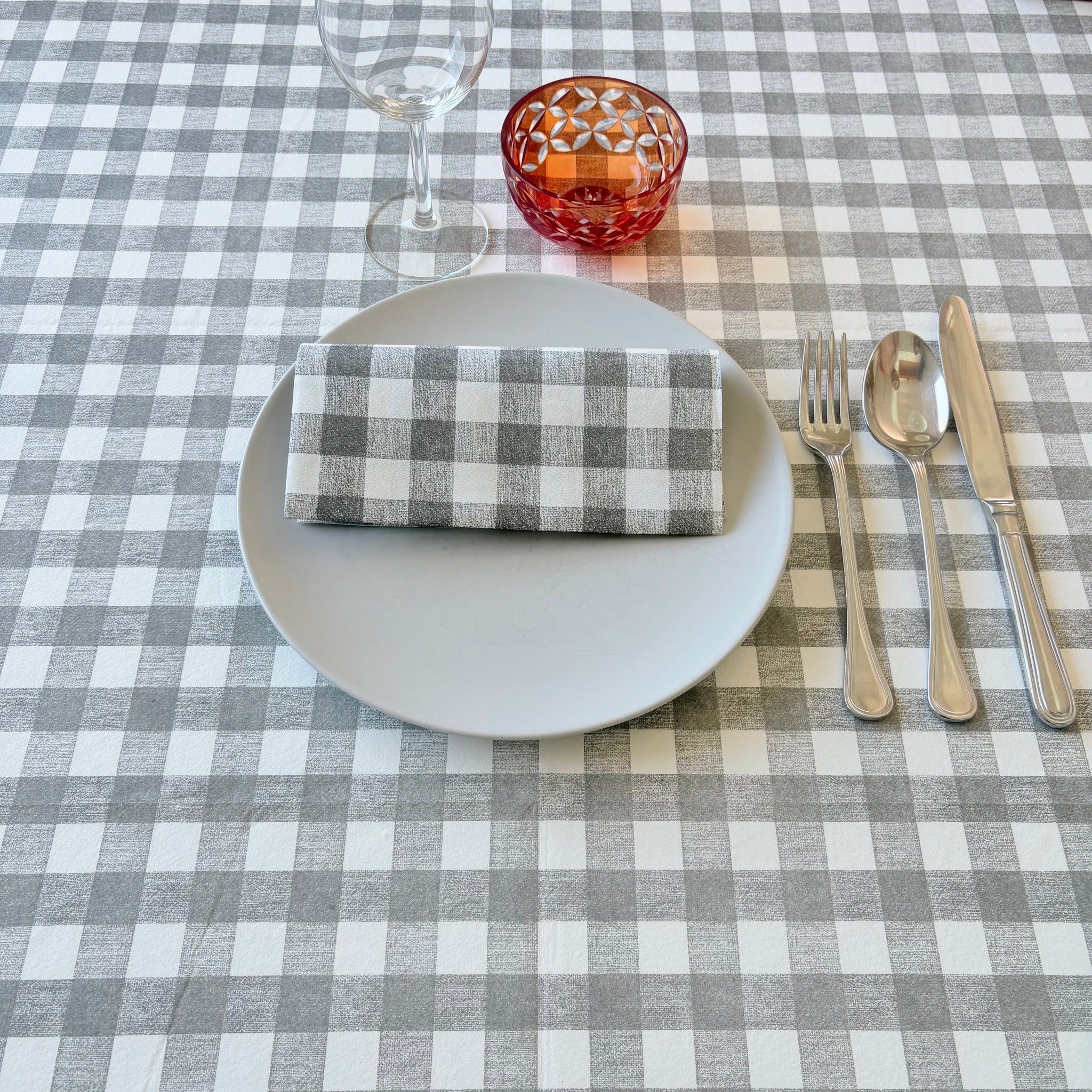 Tovaglia Tnt Quadro Nero Ecosuperior cm. 100x100 – 100 pz.