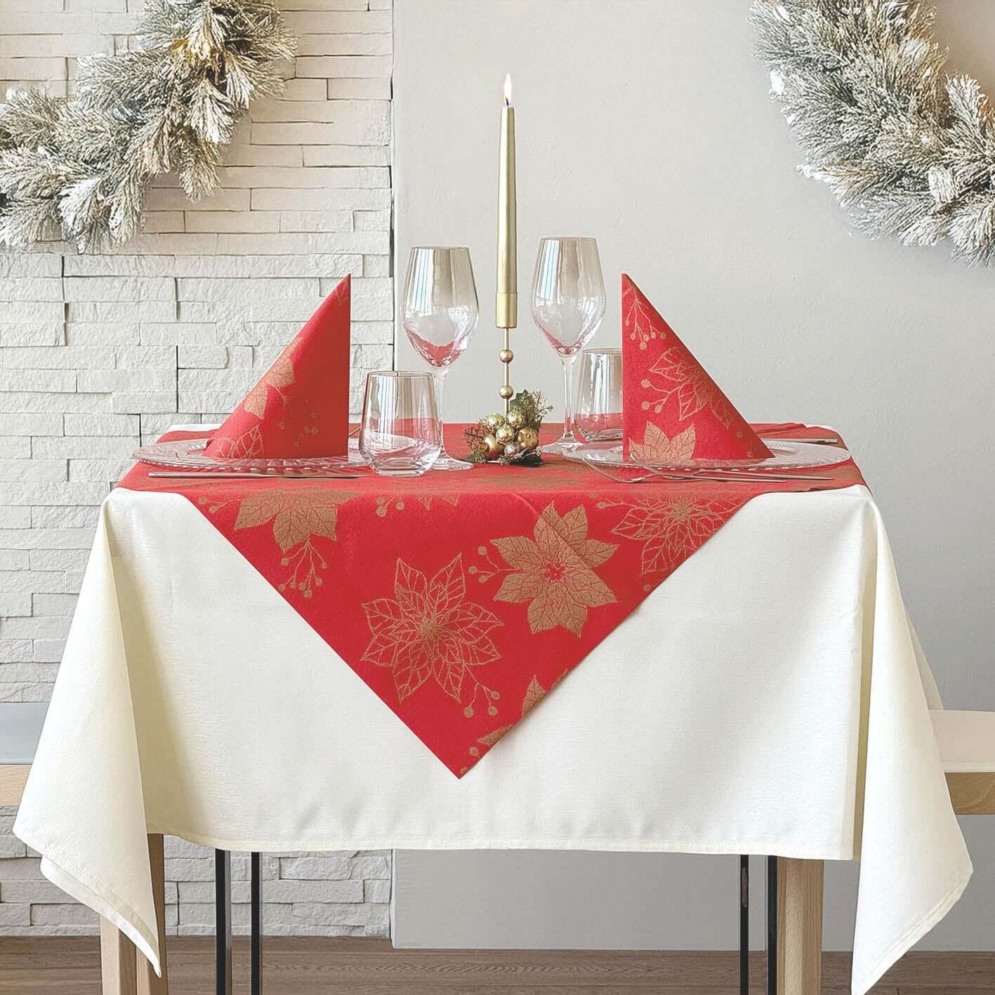 Tovaglia Tnt Dorella Plus cm. 100x100 - 100 pz.