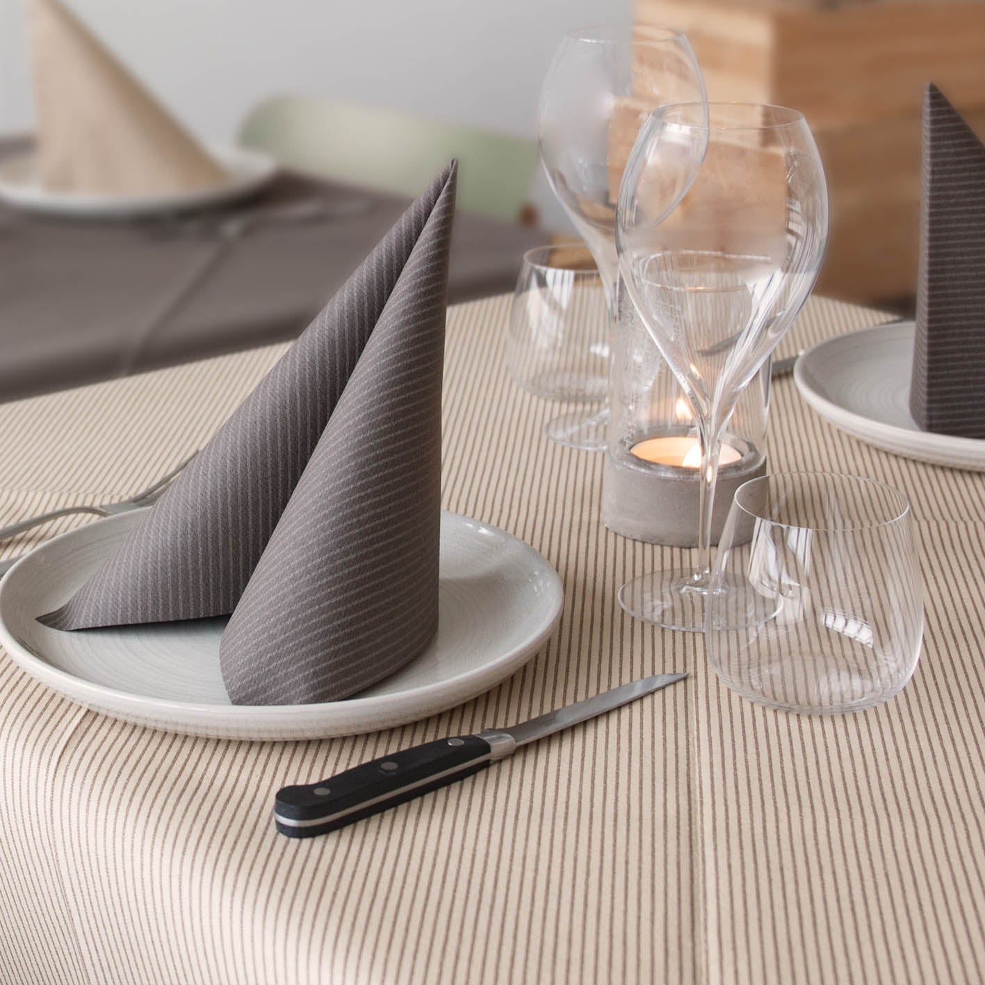 Tovaglia Tnt Gess Natural Plus cm. 100X100 - 100 pz.