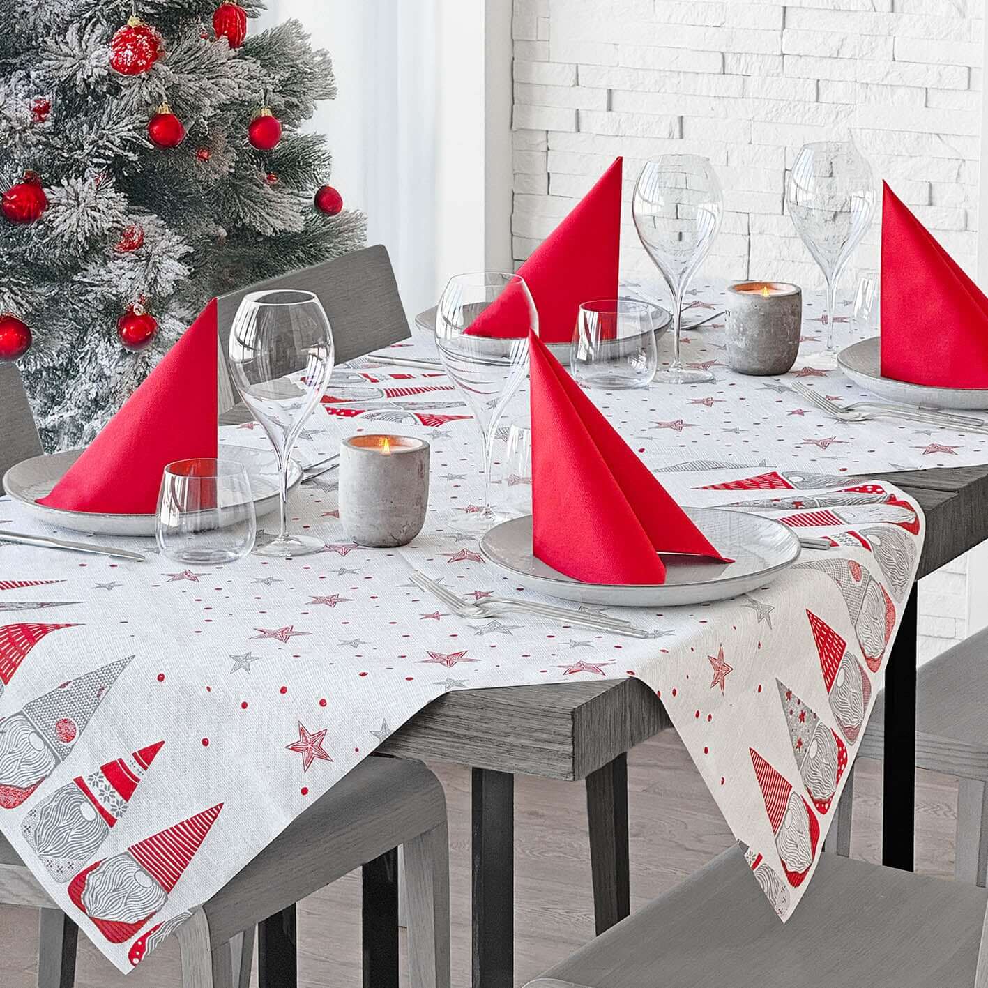 Tovaglia Tnt Gnom Plus cm. 100x100 - 100 pz.