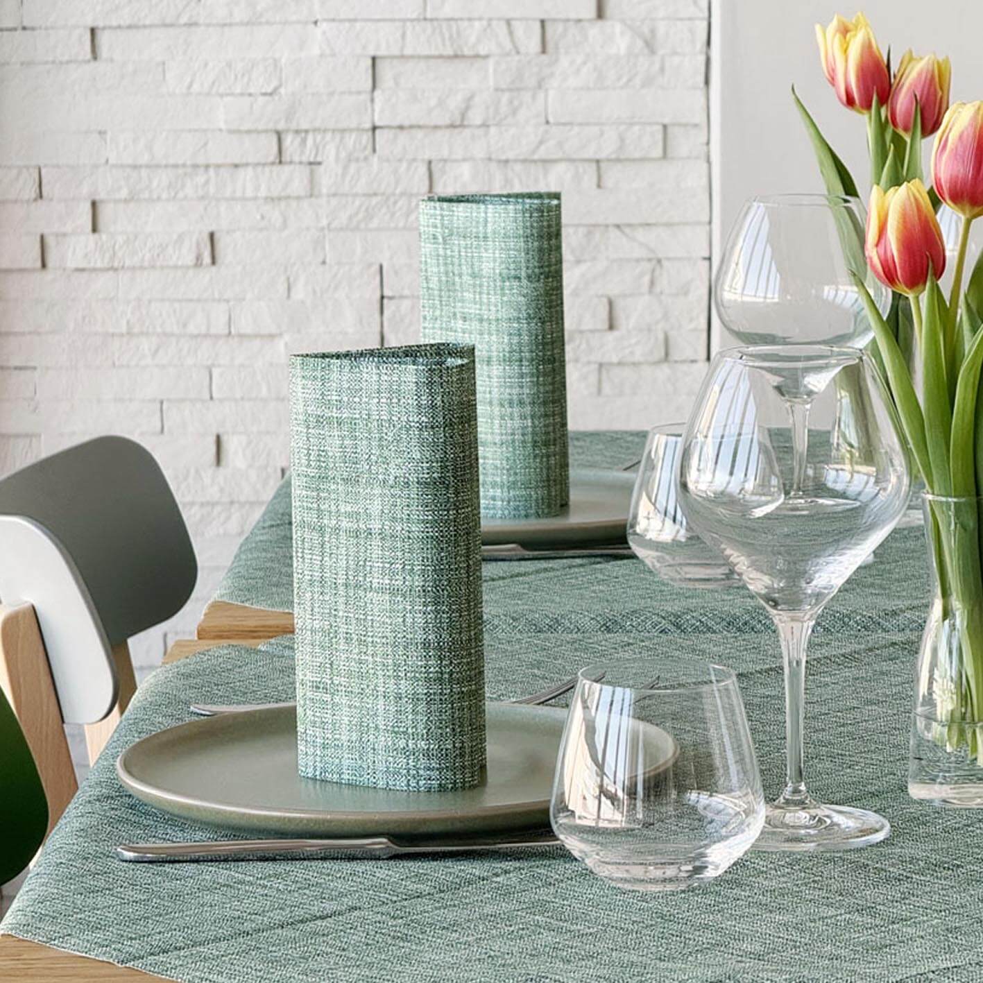 Tovagliolo Tnt Greta Verde Plus cm. 40x40 - 800 pz.