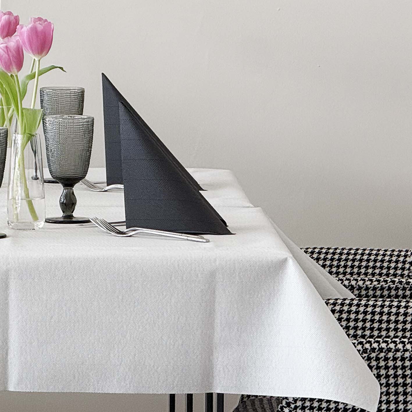 Tovaglia Tnt Herry Bianco Plus cm. 120X120 - 100 pz.