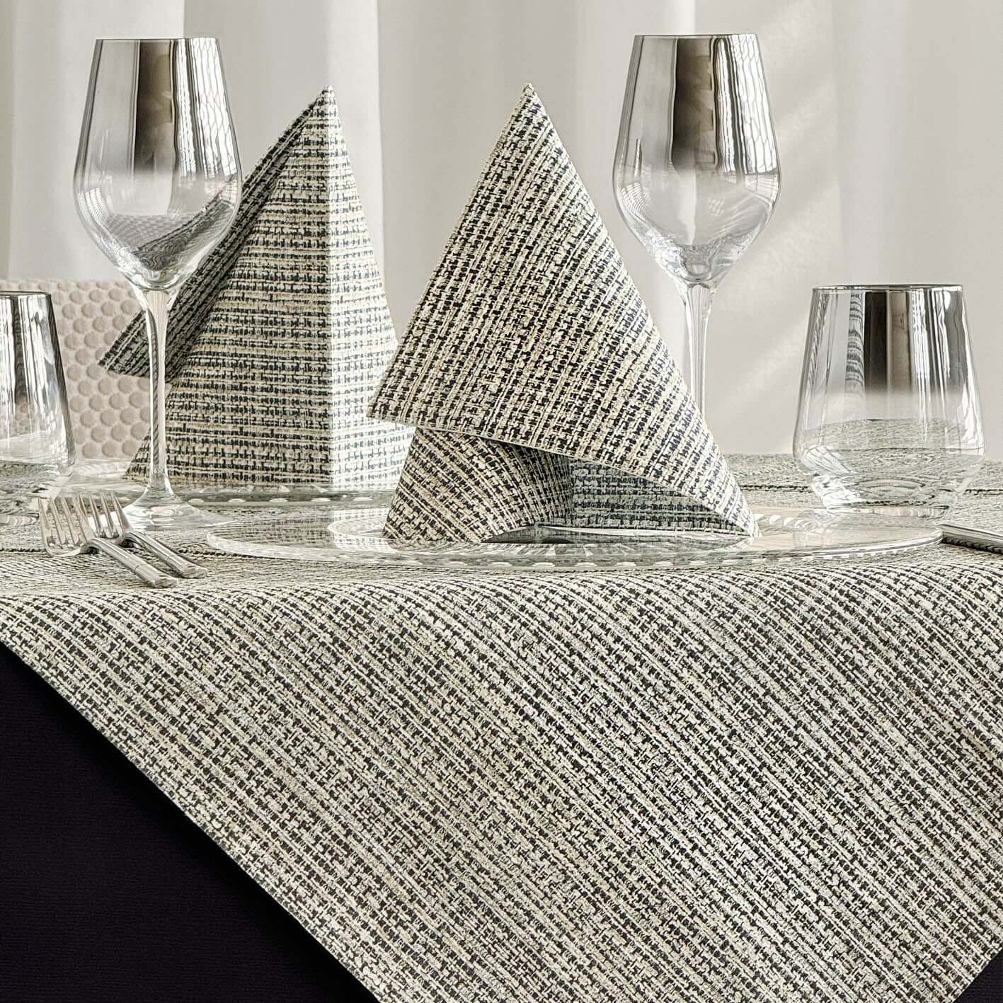 Tovaglia Tnt Nora Antracite Micro cm. 100X100 - 100 pz.