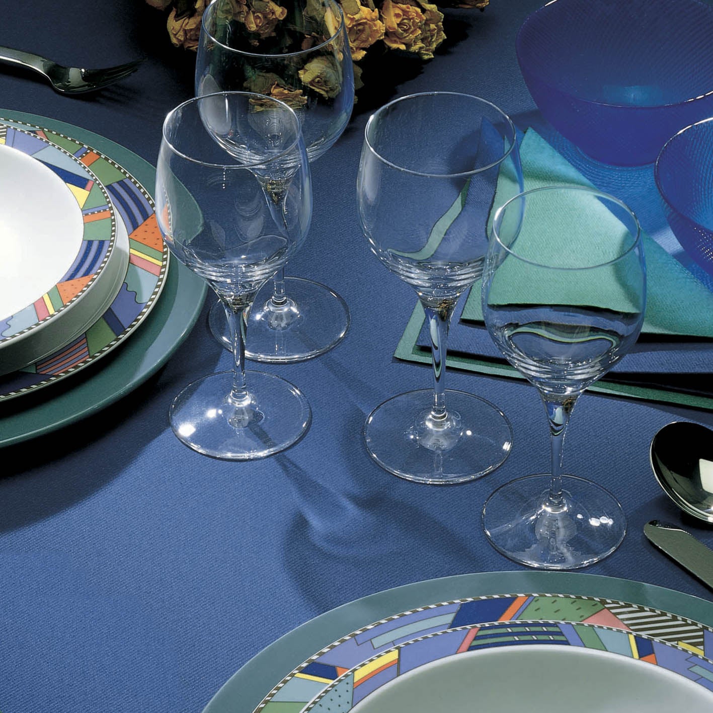 Tovaglia Tnt Blue Plus cm. 100X100 - 100 pz.