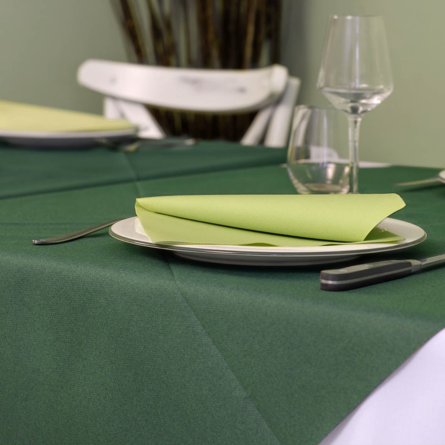Tovaglia Tnt Verde Superior cm. 100X100 - 100 pz.
