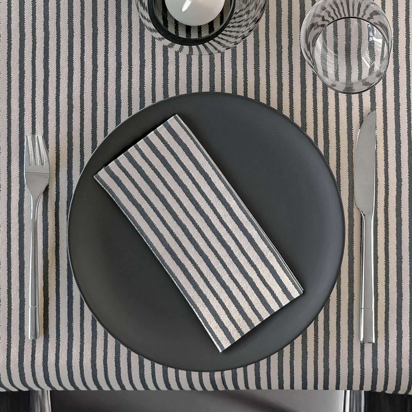 Tovaglia Tnt Riva Ardesia Mono cm. 100x100 - 100 pz.