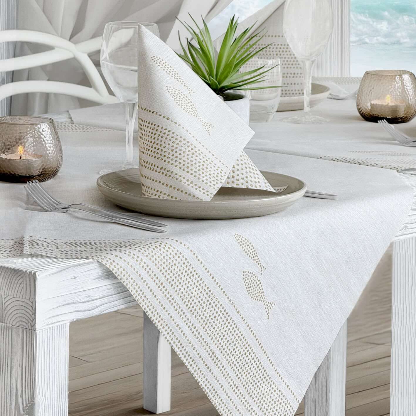 Tovaglia Tnt Saline Oro Micro cm. 140X140 - 50 pz.