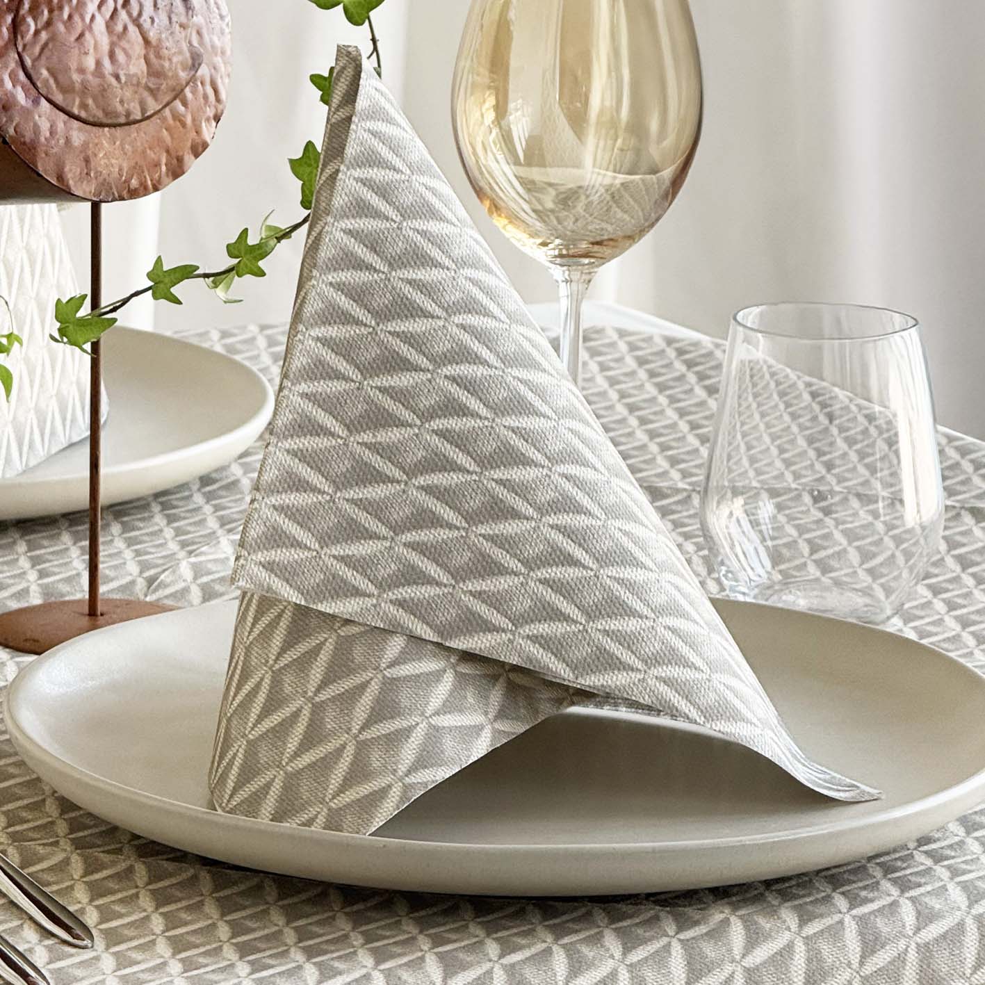 Tovagliolo Tnt Vivy Sabbia Plus cm. 40x40 - 800 pz.