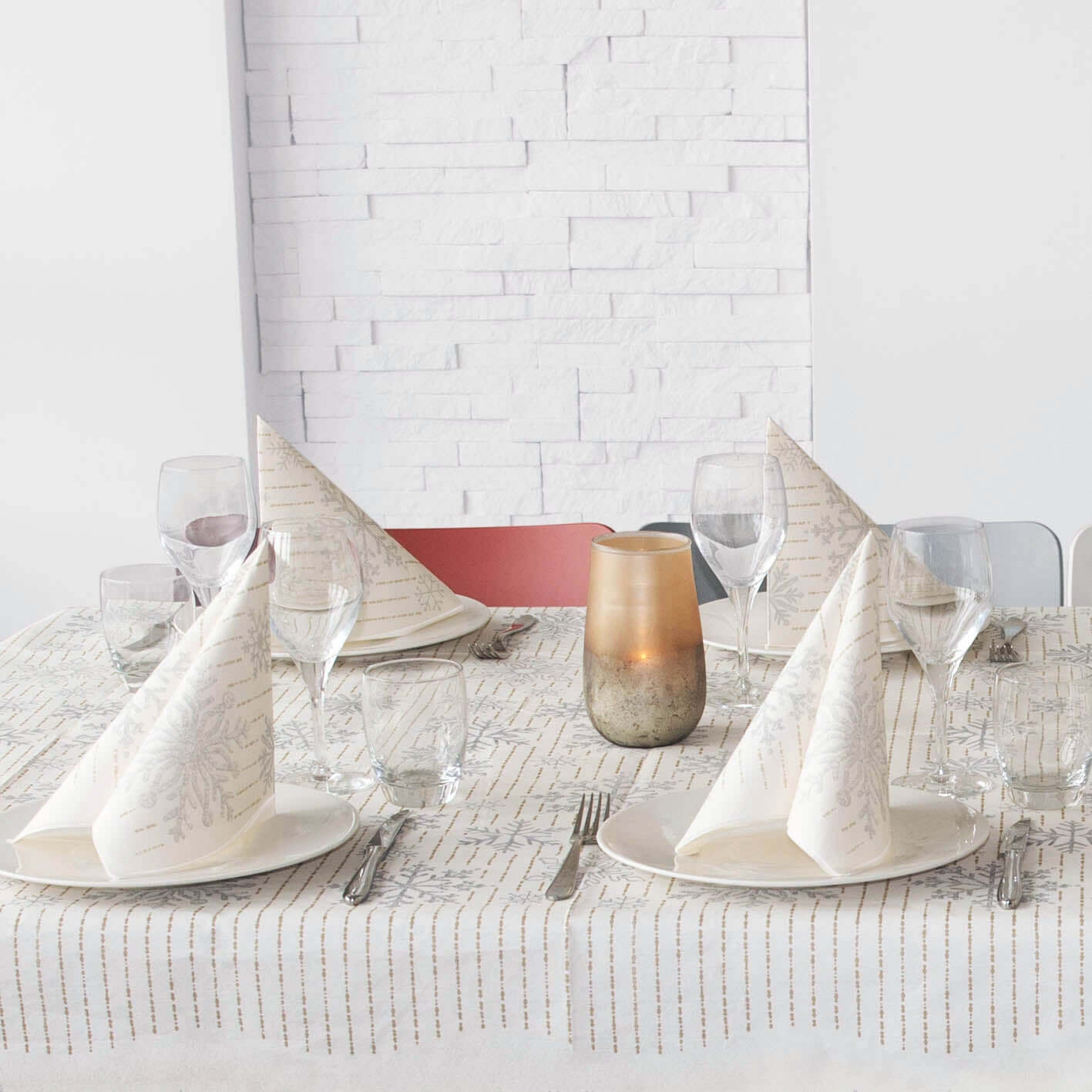 Tovaglia Tnt Cristal Argento Micro cm. 120x120 - 96 pz.