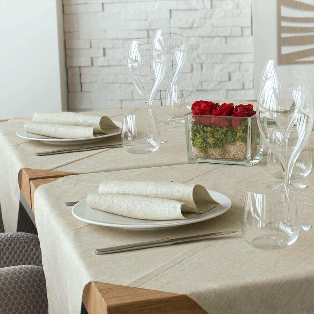 Tovaglia Tnt Ella Beige Micro cm. 120X120 - 96 pz.