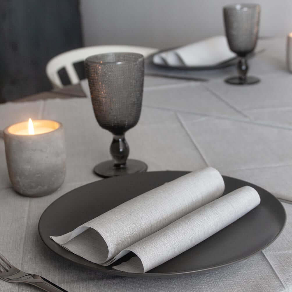 Tovaglia Tnt Ella Grigio Perla Micro cm. 140X140 - 50 pz.