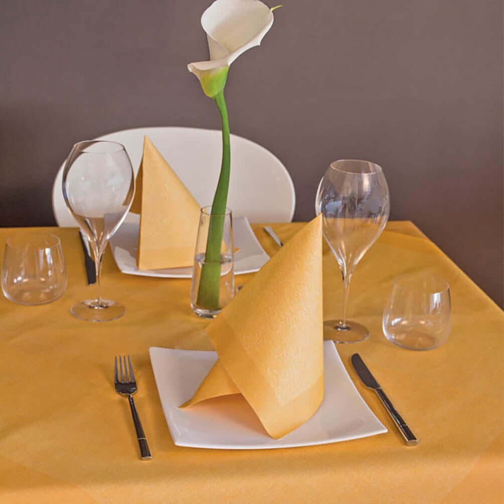 Tovaglia Tnt Textù Giallo Micro cm. 100X100 - 100 pz.