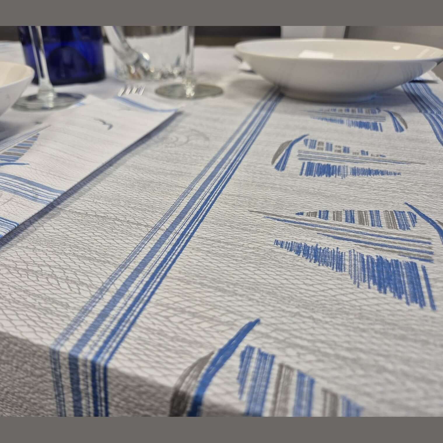 Tovaglia in Carta Barca Goffrata Airwave da mt. 1 x 1 - 200 pz.