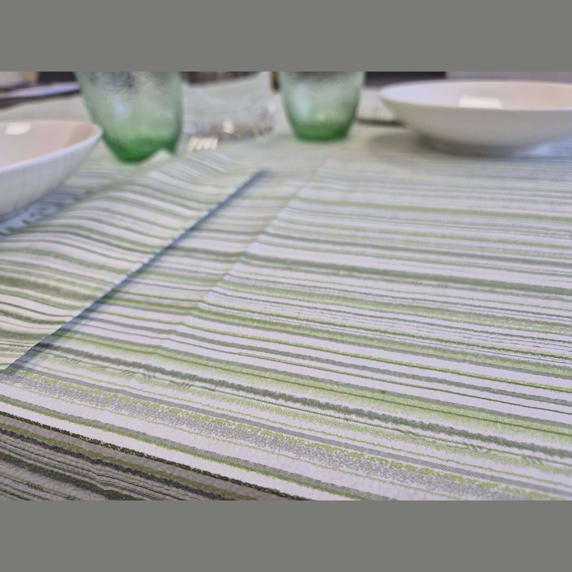 Tovaglia in Carta Righe Verde Goffrata Airwave da mt. 1 x 1 - 200 pz.