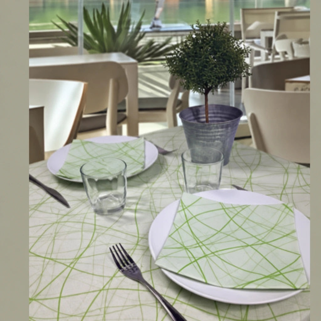 Tovaglia Tnt Freedom Verde Superior cm. 100x100 – 100 pz. | Recreate the image exactly as it is. Don’t change, remove, combine, or add anything.