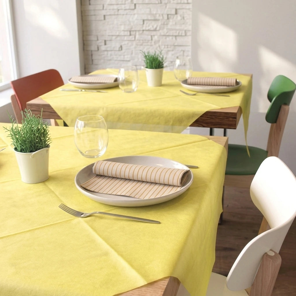 Tovaglia Tnt Giallo Ecostrong  cm. 100X100 | Tovaglia Tnt Giallo Ecostrong cm. 100X100 - Mondo TNT