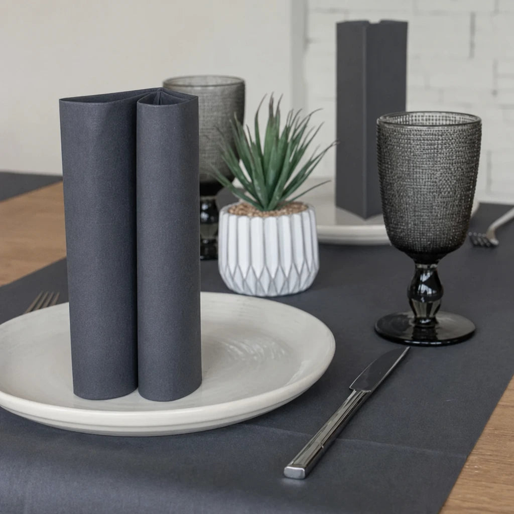 Tovagliolo Tnt Ardesia Plus cm. 40X40 - 800 pz. | Vorrei una foto dove rimane tutto assolutamente e totalmente uguale, devi cambiare solamente l'angolazione della foto.