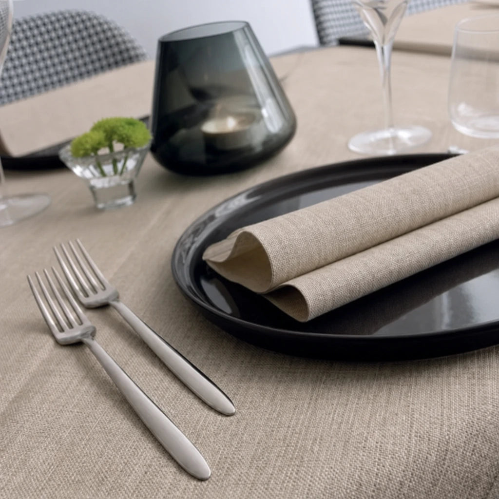 Tovagliolo Tnt Flem Sabbia Plus cm. 44x44 - 800 pz. | Vorrei una foto dove rimane tutto assolutamente e totalmente uguale, devi cambiare solamente l'angolazione della foto.