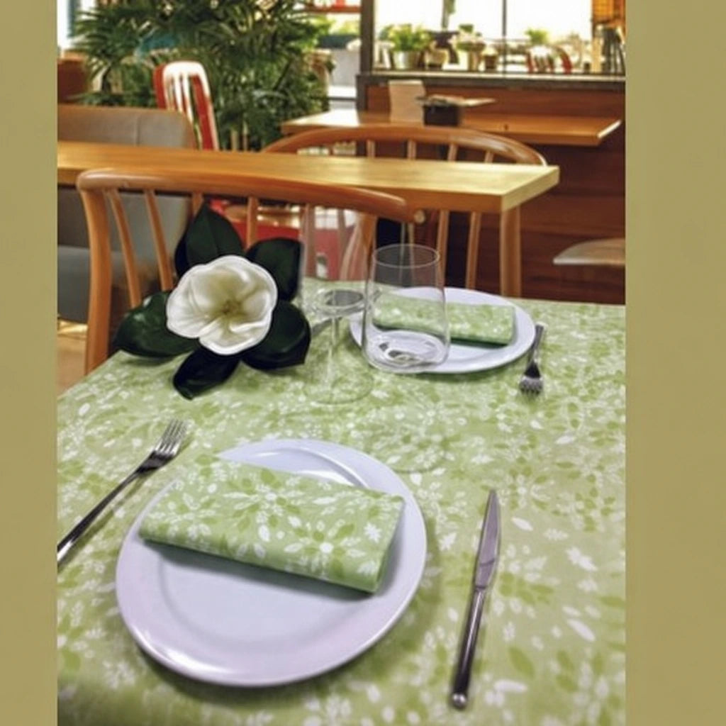 Tovagliolo Tnt Flo Verde Ecosuperior cm. 40x40 – 800 pz. | Recreate the image exactly as it is. Don’t change, remove, combine, or add anything.
