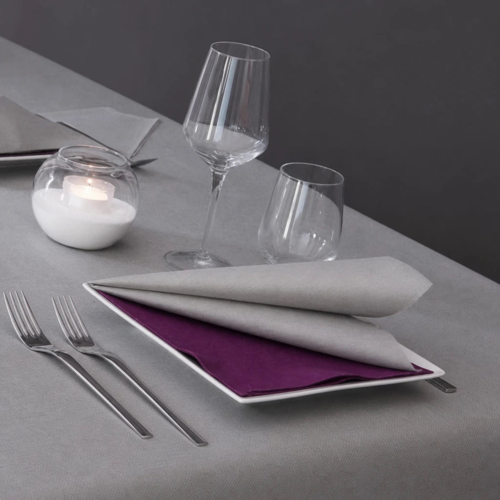 Tovagliolo Tnt Grigio Plus cm. 40X40 - 800 pz. | Vorrei una foto dove rimane tutto assolutamente e totalmente uguale, devi cambiare solamente l'angolazione della foto.