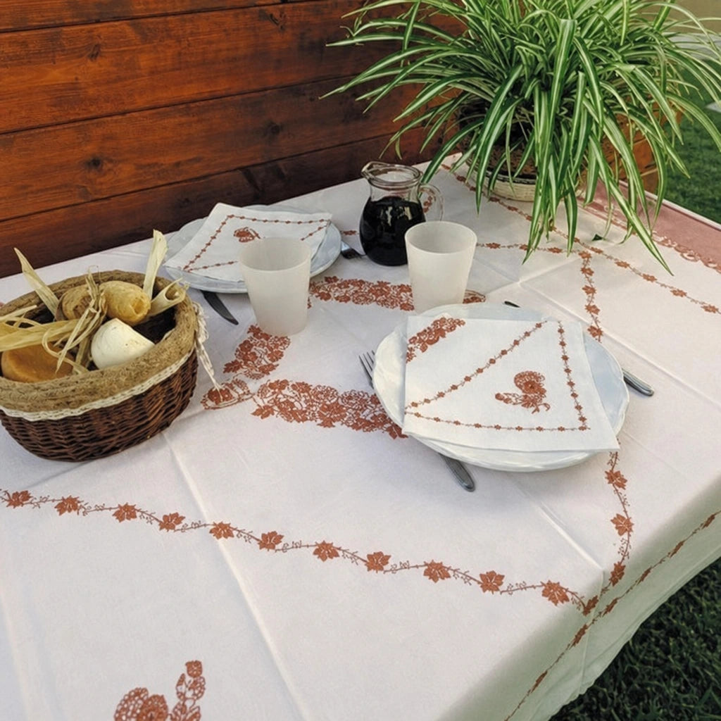 Tovagliolo Tnt Romagnola Ruggine Superior cm. 40x40 – 800 pz. | Vorrei una foto dove rimane tutto assolutamente e totalmente uguale, devi cambiare solamente l'angolazione della foto.