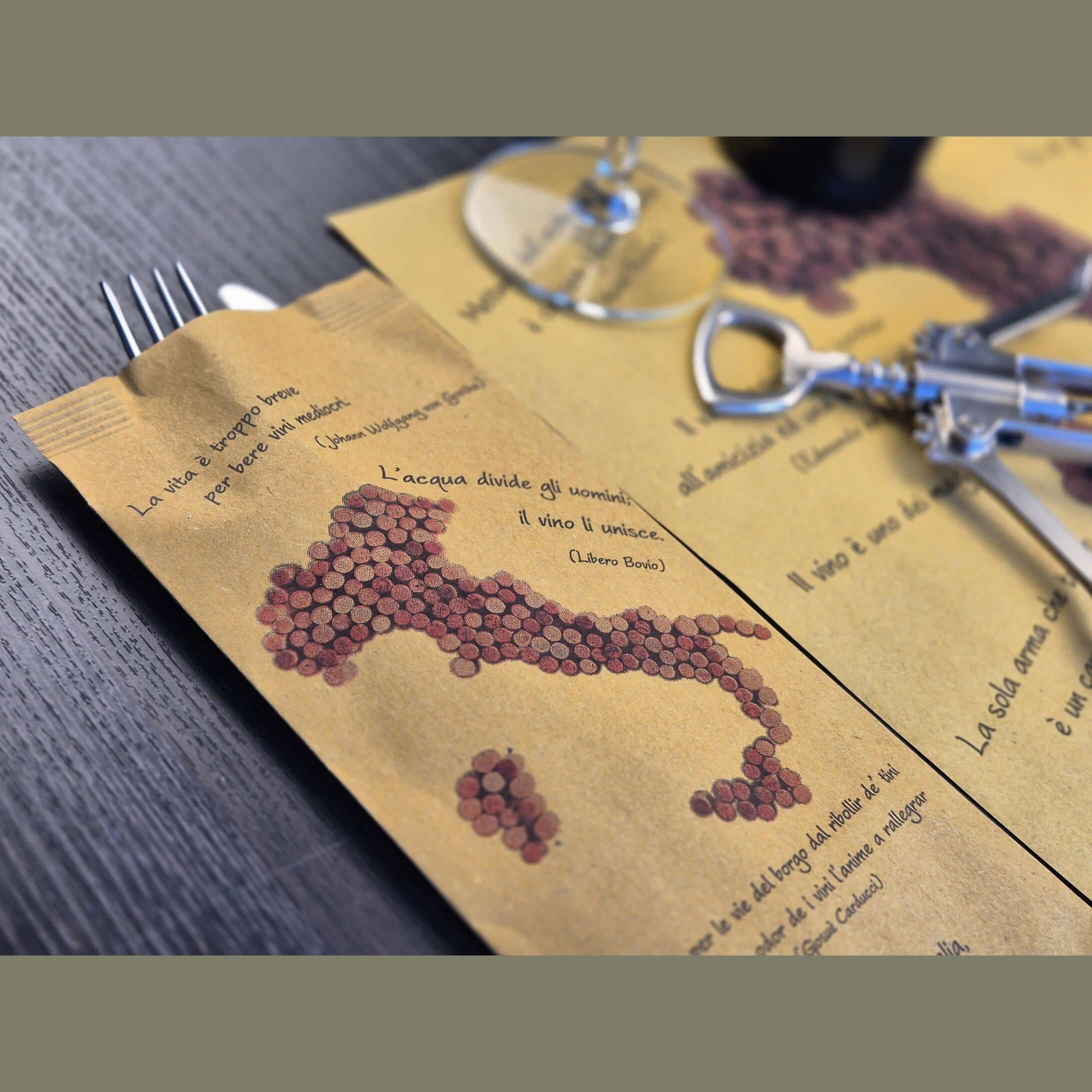 Busta portaposate Vinitaly in carta paglia con tovagliolo Airwave – 1000 pz.